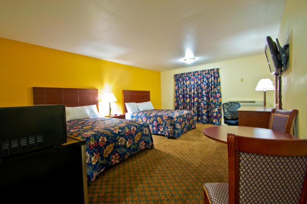 Passport Inn And Suites - Мидълтаун Стая снимка